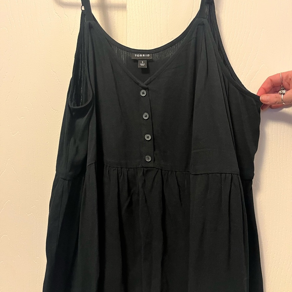 torrid Black Button-Front Sleeveless Camisole Top